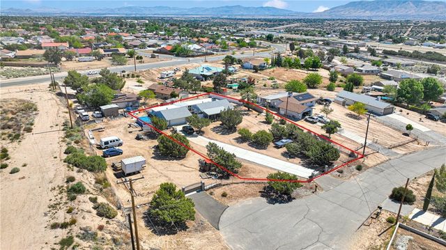 15558 Greenwood St, Hesperia, CA 92345