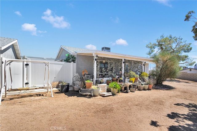15558 Greenwood St, Hesperia, CA 92345
