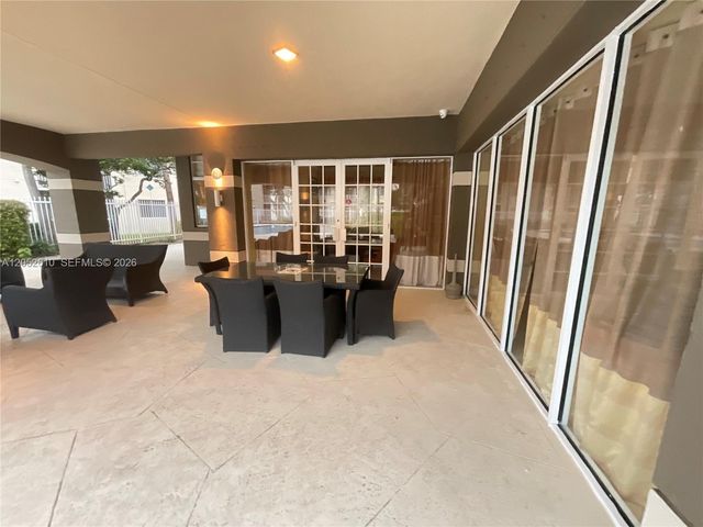 420 S Park Road 108, Hollywood, FL 33021