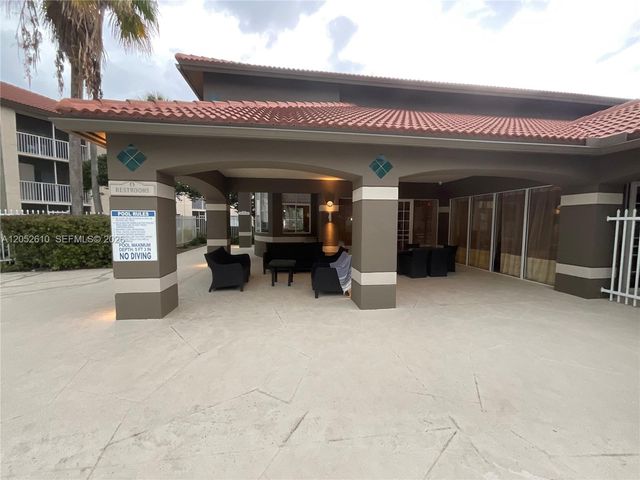 420 S Park Road 108, Hollywood, FL 33021