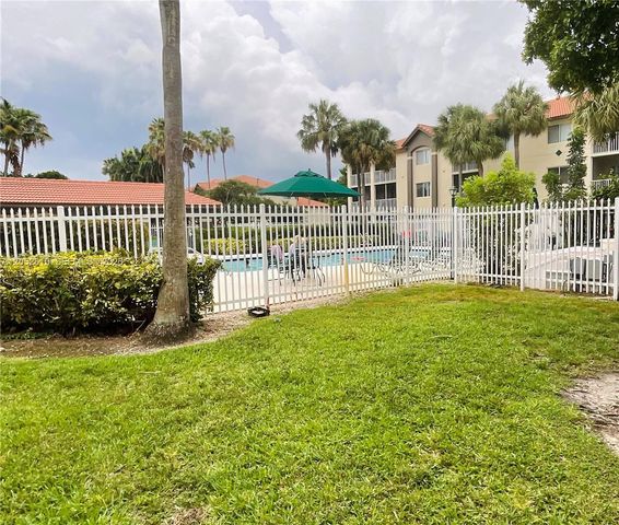 420 S Park Road 108, Hollywood, FL 33021