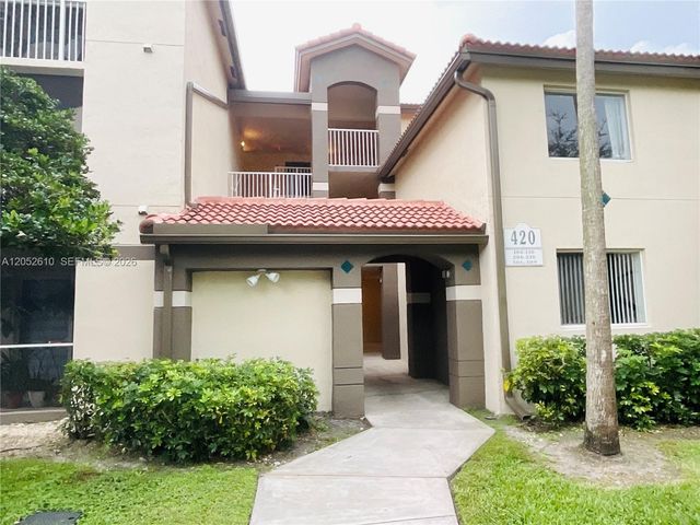 420 S Park Road 108, Hollywood, FL 33021