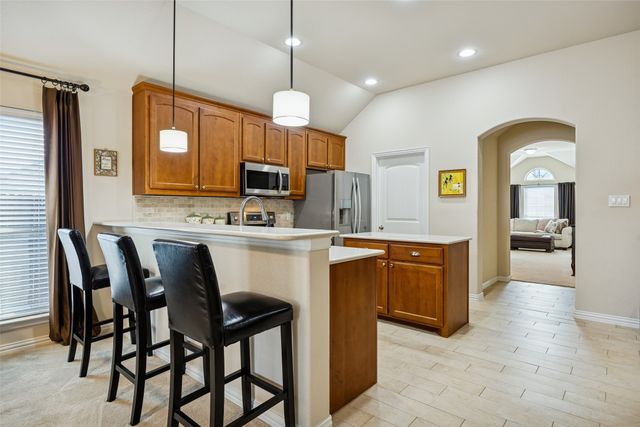 1815 Vallana Drive, Gainesville, TX 76240