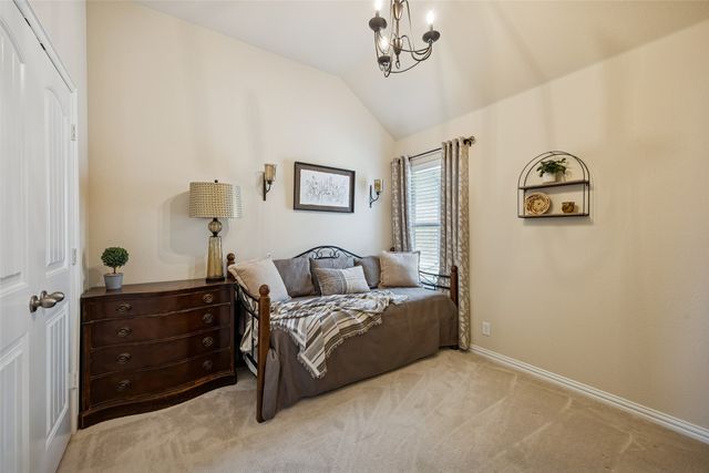 1815 Vallana Drive, Gainesville, TX 76240