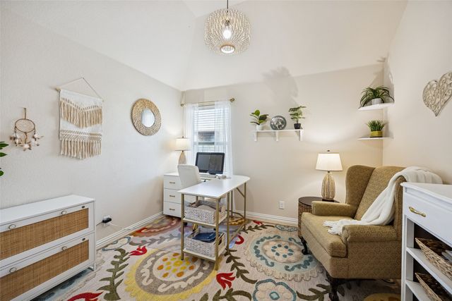 1815 Vallana Drive, Gainesville, TX 76240