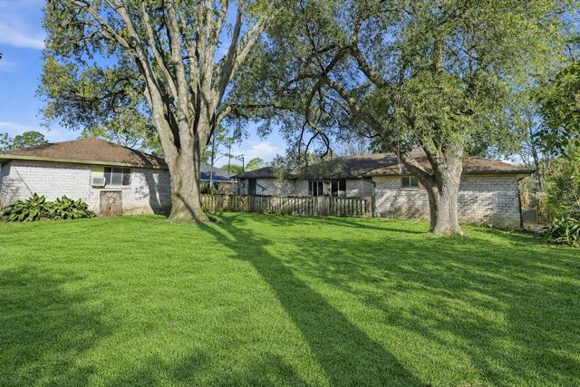 8511 Hornwood Drive, Houston, TX 77036