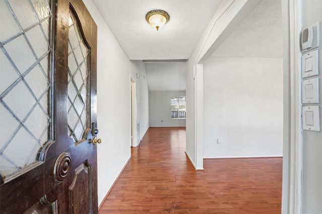 8511 Hornwood Drive, Houston, TX 77036