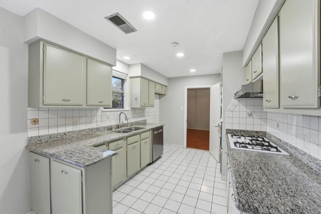 8511 Hornwood Drive, Houston, TX 77036