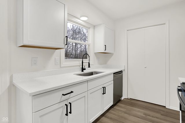 401 W Iroquois Drive, Ellettsville, IN 47429