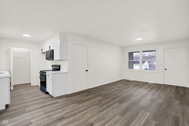 401 W Iroquois Drive, Ellettsville, IN 47429