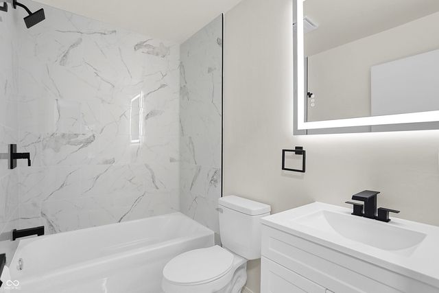 401 W Iroquois Drive, Ellettsville, IN 47429