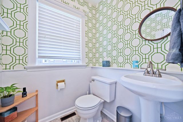 3944 Marburg Avenue, Cincinnati, OH 45209