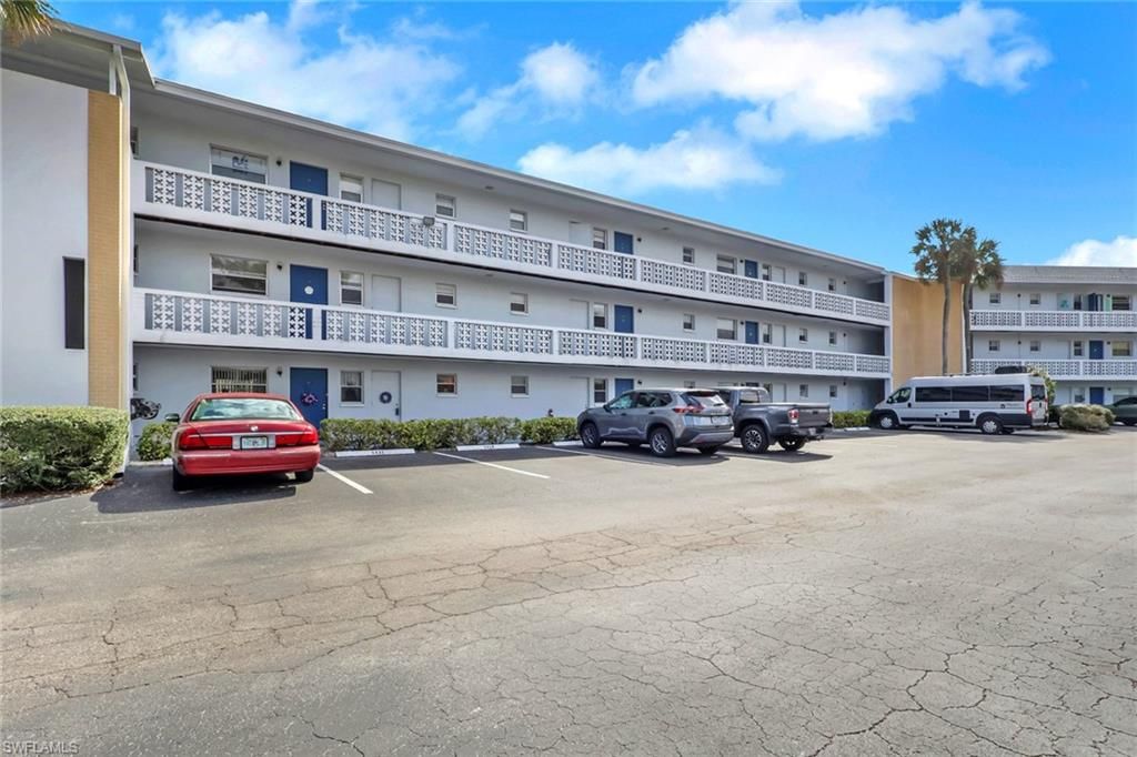 1407 Tropic TER, North Fort Myers, FL 33903