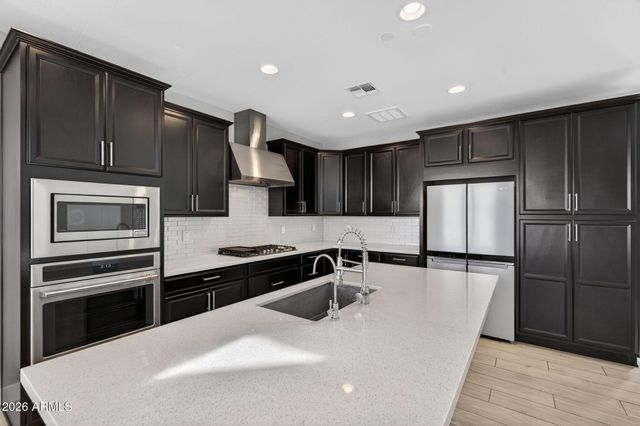 3925 E MEGAN Street, Gilbert, AZ 85295