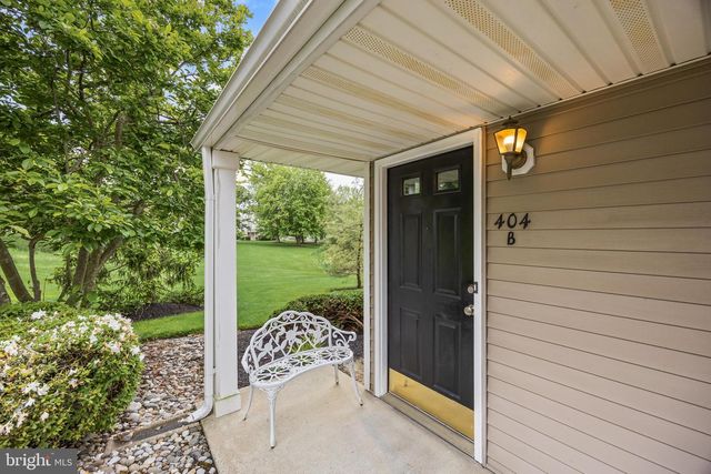 404-B SAXONY DR, Mount Laurel, NJ 08054