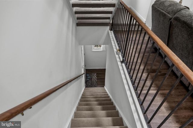 404-B SAXONY DR, Mount Laurel, NJ 08054