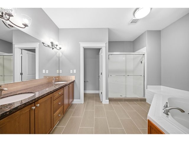 10214 Ne 102ND St, Vancouver, WA 98662