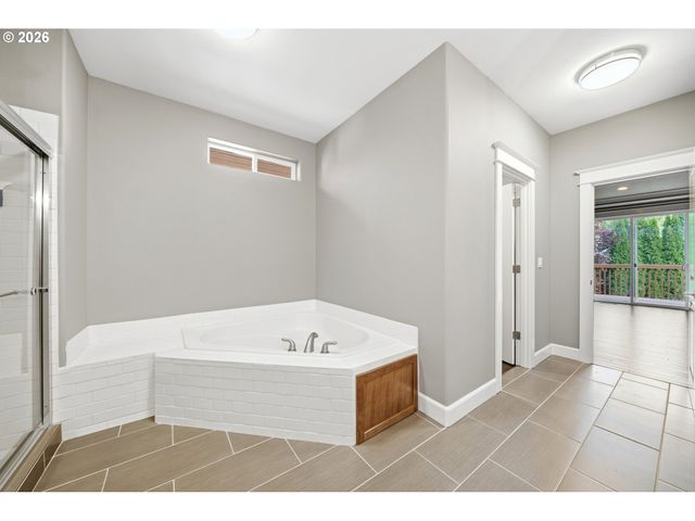 10214 Ne 102ND St, Vancouver, WA 98662