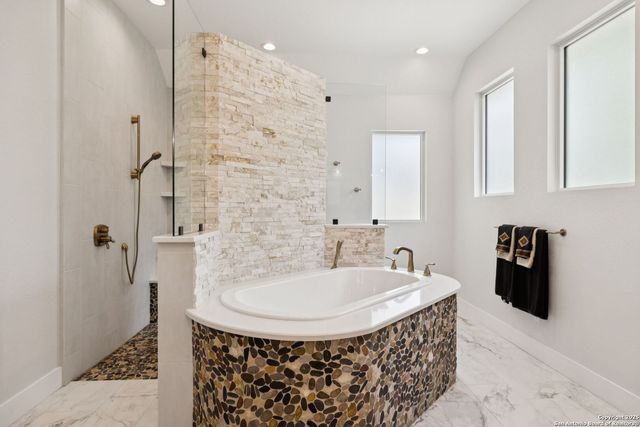 929 Coolabah, New Braunfels, TX 78132