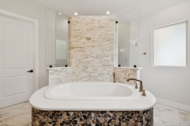 929 Coolabah, New Braunfels, TX 78132