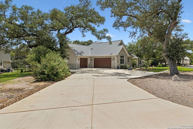 929 Coolabah, New Braunfels, TX 78132
