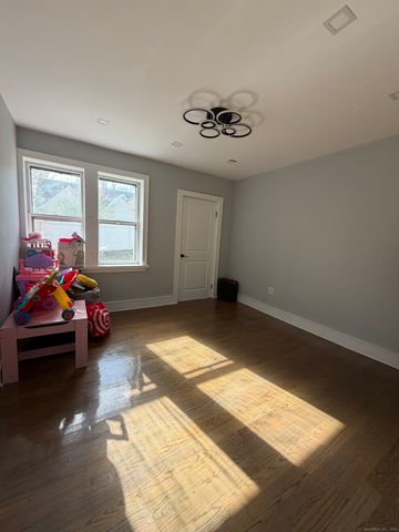 2964 State Street 1, Hamden, CT 06517