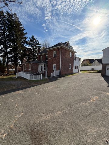 2964 State Street 1, Hamden, CT 06517