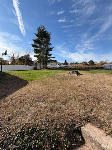 2964 State Street 1, Hamden, CT 06517