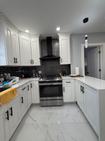 2964 State Street 1, Hamden, CT 06517