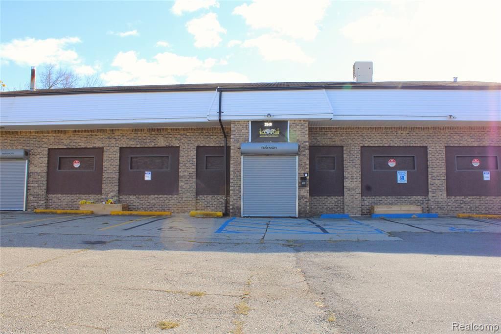 2549 Corunna Road, Flint, MI 48503