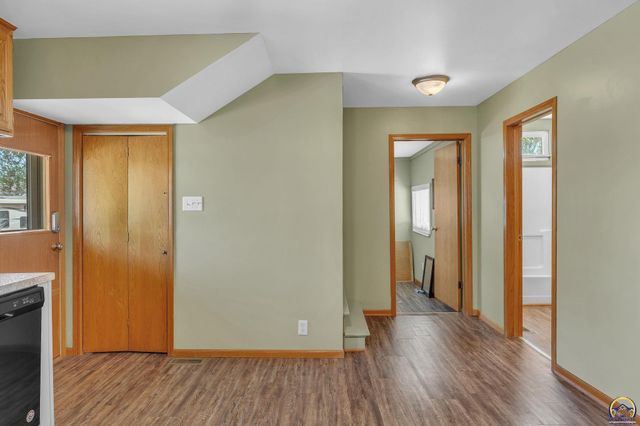 400 SW Lindenwood AVE, Topeka, KS 66606