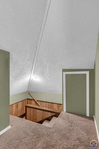 400 SW Lindenwood AVE, Topeka, KS 66606