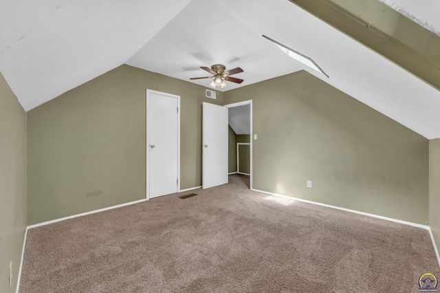 400 SW Lindenwood AVE, Topeka, KS 66606