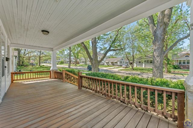 400 SW Lindenwood AVE, Topeka, KS 66606