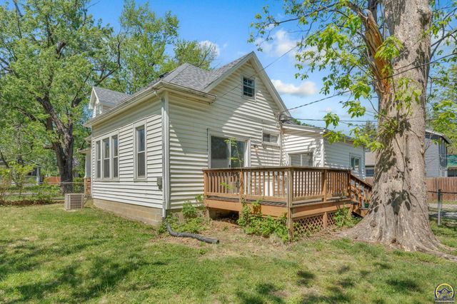 400 SW Lindenwood AVE, Topeka, KS 66606