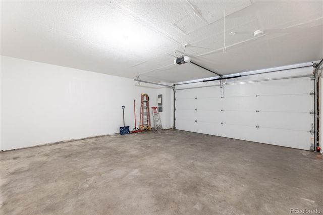 2522 S Worchester Court E, Aurora, CO 80014