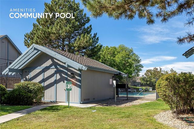 2522 S Worchester Court E, Aurora, CO 80014