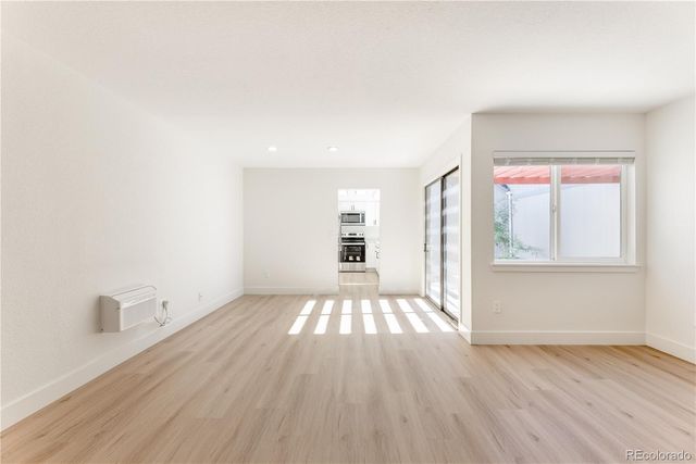 2522 S Worchester Court E, Aurora, CO 80014
