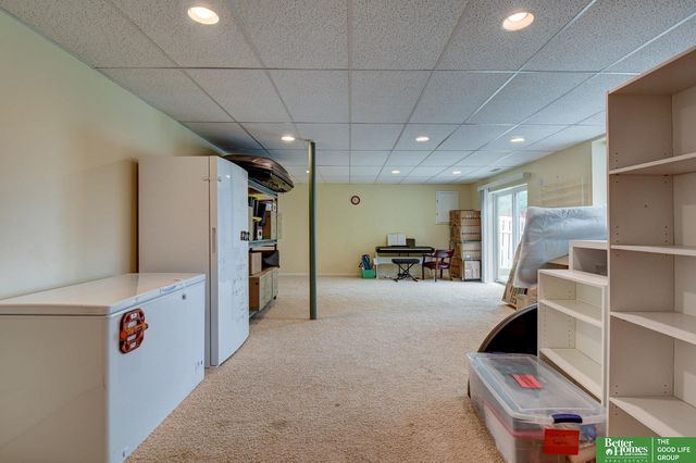15106 Fowler Avenue, Omaha, NE 68116