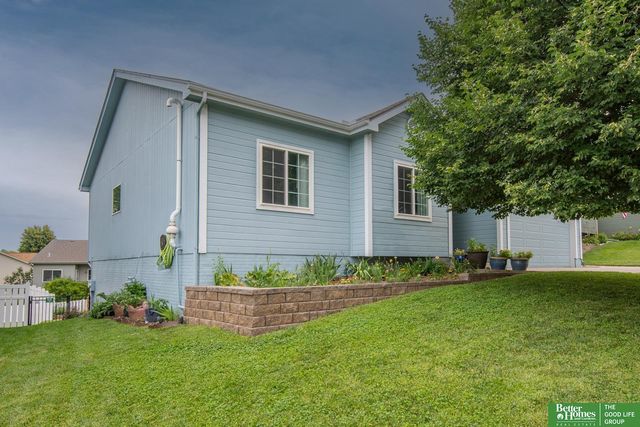 15106 Fowler Avenue, Omaha, NE 68116