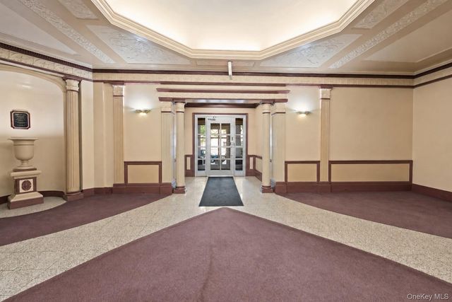 114-06 Queens Blvd D9, Forest Hills, NY 11375