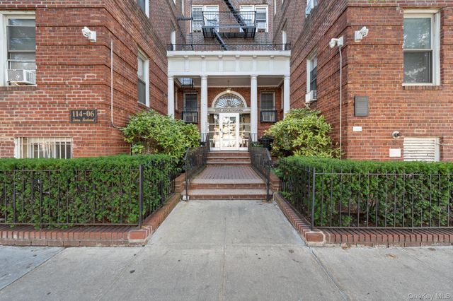 114-06 Queens Blvd D9, Forest Hills, NY 11375