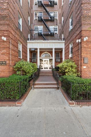 114-06 Queens Blvd D9, Forest Hills, NY 11375