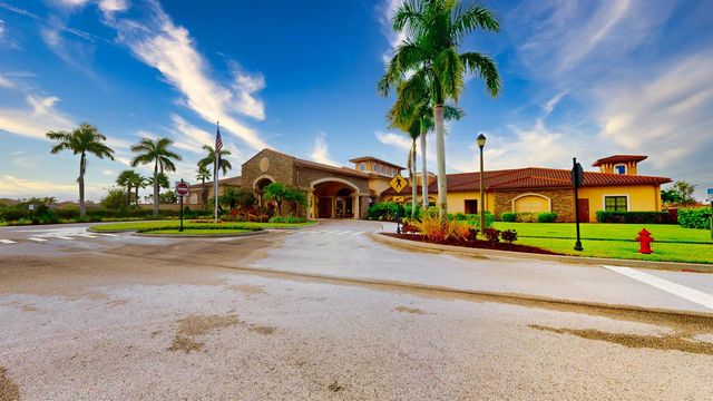 10178 SW FERNWOOD Avenue, Port St. Lucie, FL 34987
