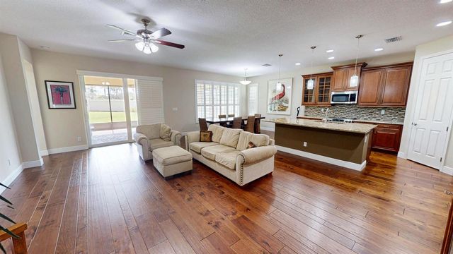 10178 SW FERNWOOD Avenue, Port St. Lucie, FL 34987