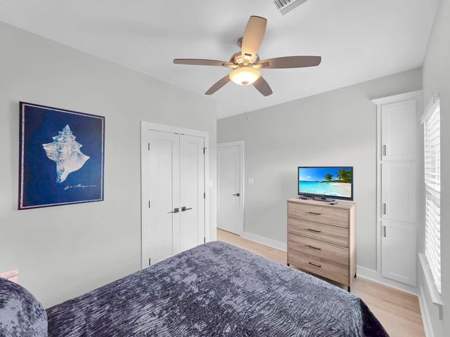 963 Verdia W, Crystal Beach, TX 77650