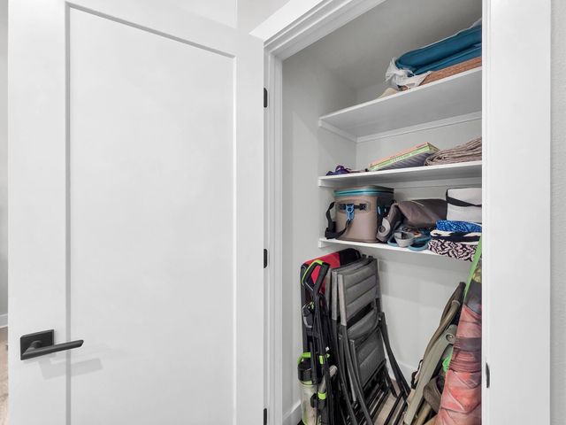 963 Verdia W, Crystal Beach, TX 77650