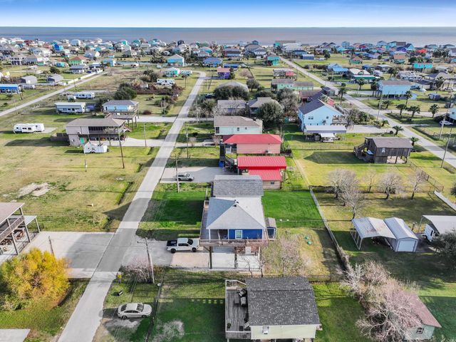 963 Verdia W, Crystal Beach, TX 77650