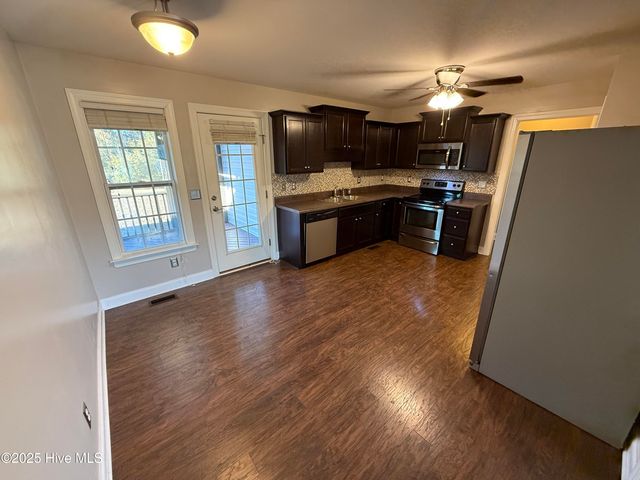 20 Weatherby Court, Angier, NC 27501