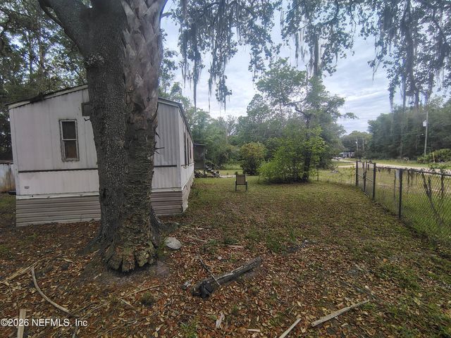 109 ARROWHEAD Drive, Interlachen, FL 32148